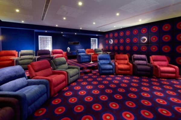 ����uLuna2Studios��Ʒ�Ƶ�