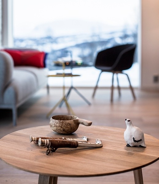 ����ɫ��С�m���e��