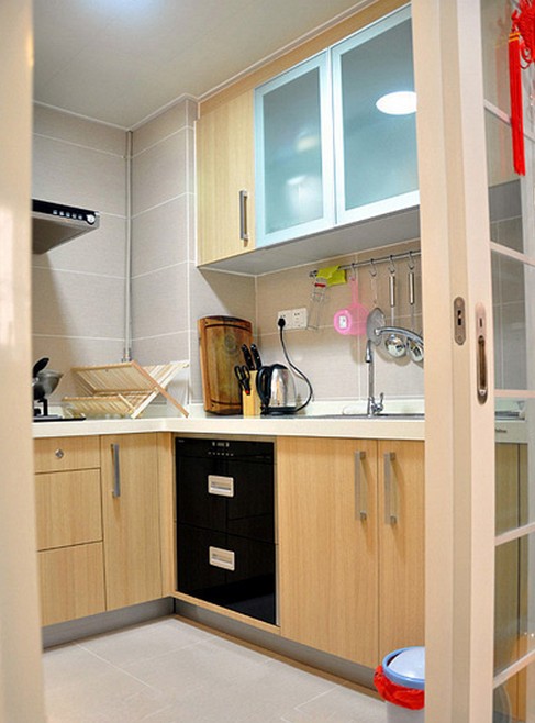 С��(h��)���д��È�(ch��ng)67ƽ΁�Ӝ�ܰ��ס