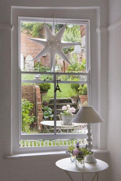 ��(y��u)��Ů����Ӣ����(m��ng)�ù�Ԣ