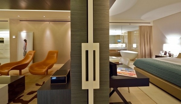 �������к��L(f��ng)����ɫ����픹�Ԣ