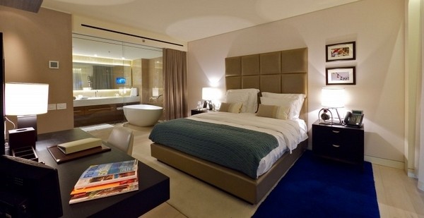 �������к��L(f��ng)����ɫ����픹�Ԣ