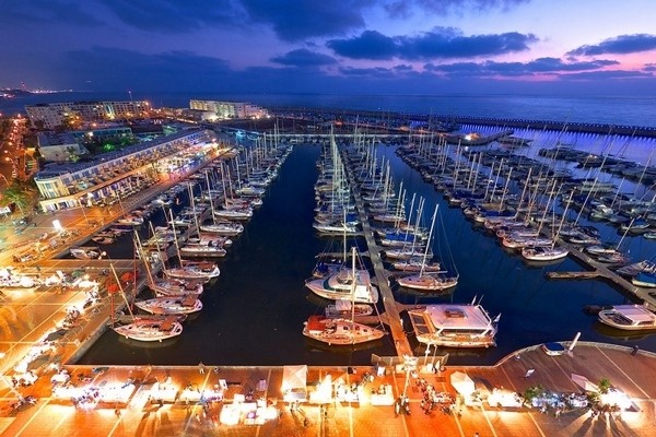 �������к��L(f��ng)����ɫ����픹�Ԣ