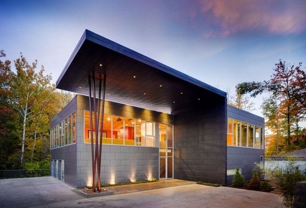 �ƻ�ɫ���c�U���⾳������^סլ�OӋ