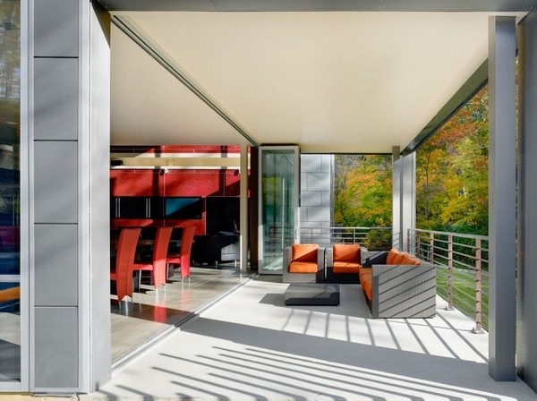 �ƻ�ɫ���c�U���⾳������^סլ�OӋ