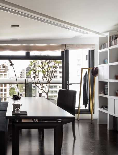 �Ͼ�HouseOfLight