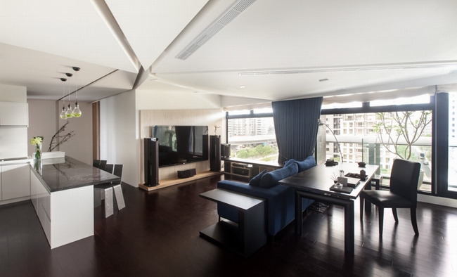 �Ͼ�HouseOfLight