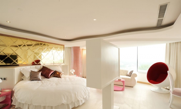 ���(y��ng)�����ؾ��¾Ƶ�