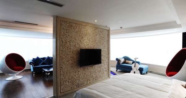 ���(y��ng)�����ؾ��¾Ƶ�