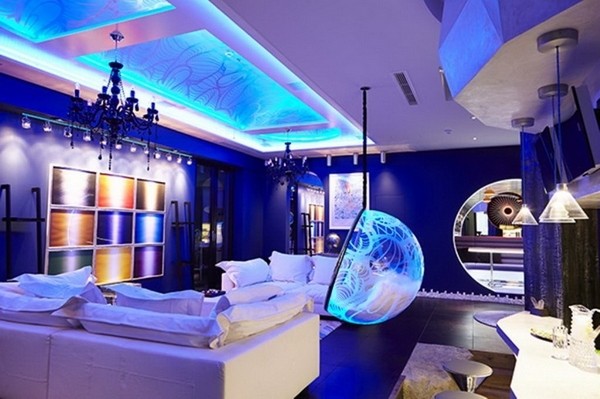 ���ء����𶴡��ĬF������Ԣ�OӋ