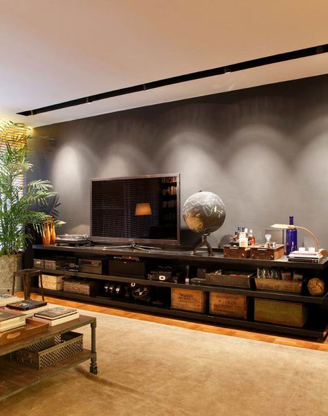 ������ɫ�{סլ