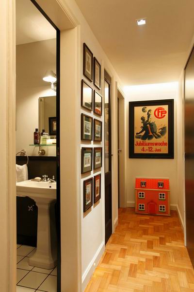 ������ɫ�{סլ