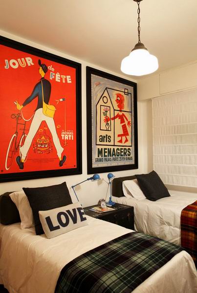 ������ɫ�{סլ