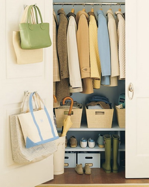 �����R�R�ռ{�ִ��ĺ��c(di��n)��