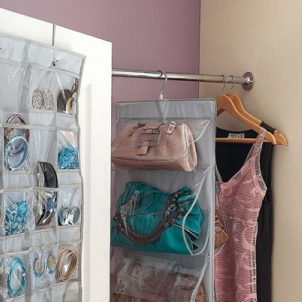 �����R�R�ռ{�ִ��ĺ��c(di��n)��