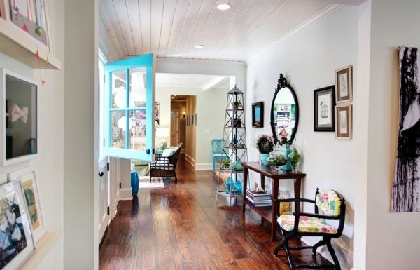 �{�Gɫ�Ҿ�ײ������Ŀһ�µ�ɫ������