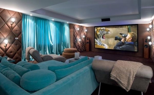 �{�Gɫ�Ҿ�ײ������Ŀһ�µ�ɫ������