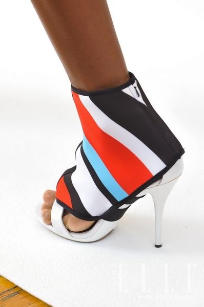 ����r(sh��)�b��ɫ�ʿ��c(di��n)��ƴɫˇ�g(sh��)