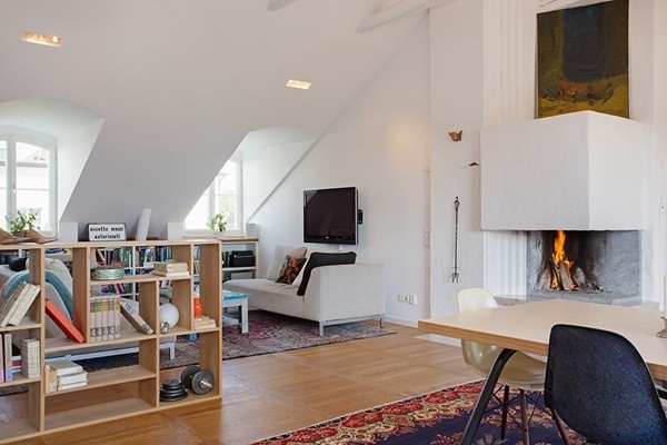 ���ռ{��Ԣ���ӿ��g������