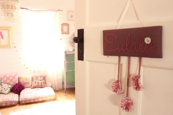 ����һ�gСС�ķ�ɫ�냺��������