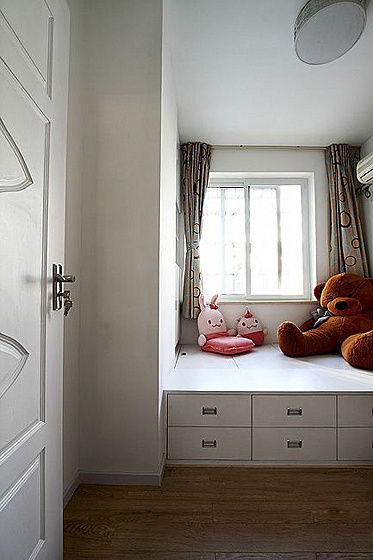 ��ɫһ���ĉ�(m��ng)