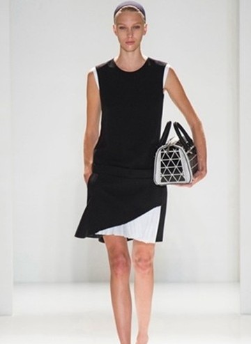 2014�����b�OӋ�����е�δ��(l��i)���x