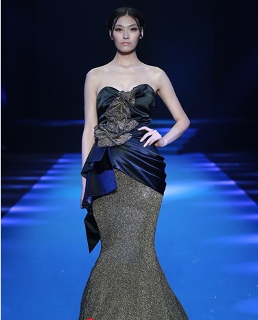 2014�����b�OӋ�����е�δ��(l��i)���x