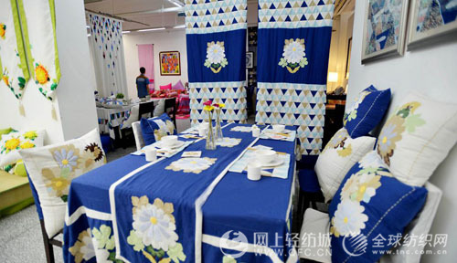 ���Ͻ��󮅘I(y��)�OӋչһ�״�Ʒ�u(m��i)4�f(w��n)Ԫ