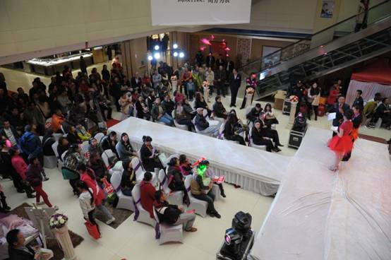 ���z�Ҽ���ͬ��BOX����Ҋ(ji��n)���(hu�� )���pϲ��Ʒ��A�M(m��n)��Ļ