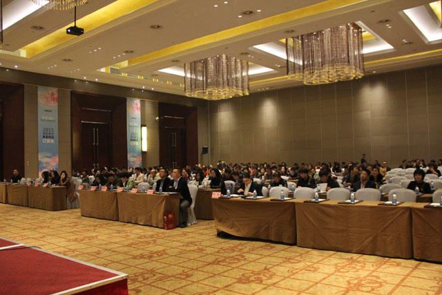 ���_�Ҽ�2015��������Ʒ�l(f��)����(hu�� )����ͨ�`����