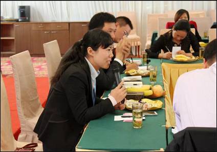 ˍuҼ2015Ʒbp(hu )߽(jng)N(xio)Մ(hu )AM(mn)Y