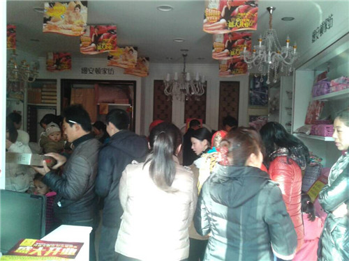 �z���D�Ҽ����(y��ng)�����ތ�(zhu��n)�u(m��i)��ʢ�b�_(k��i)�I(y��)