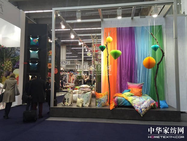 2015m˸ҼչAM(mn)]Ļ