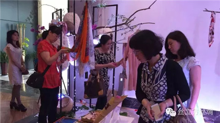 �z�����������ΘI(y��)���ɞ��ِΨһ��Ʒٝ����