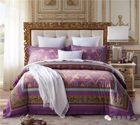 ����Ҽ���һ��ɫ����(l��i)�����ζ���ħ����