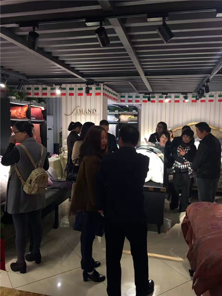 �����Pʢ�Ҽ������҈@�Ҿ����^��һվʽ�w��^ʢ���_(k��i)Ļ