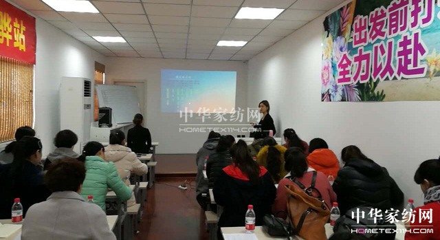 �Pʢ�Ҽ�����Ӣ�Ƽ��S�����(m��ng)��Ⱥ�t����־�ڎp����