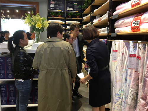 �Ԛ�����Ĳ��Ȼ�����@ôһ�ҳ���Pʢ�Ҽ��w��!