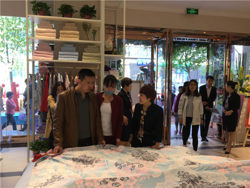 �Ԛ�����Ĳ��Ȼ�����@ôһ�ҳ���Pʢ�Ҽ��w��!