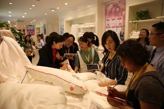 �Pʢ�Ҽ�����(��i)�����E��2017�ﶬ��Ʒ�l(f��)����(hu�� )�A�M(m��n)�Y�����sҫ35����