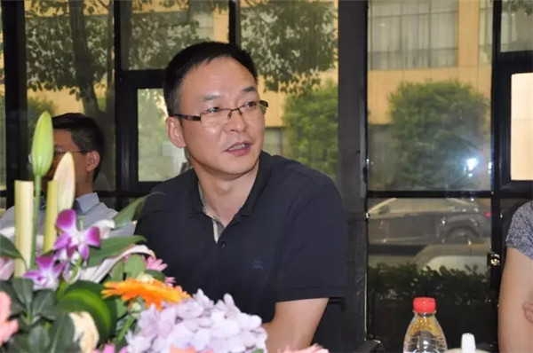 Ҽf(xi)(hu )L(fng)һ؛M(mn)M(mn)