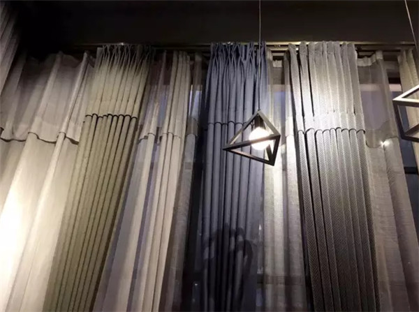 Ҳ(hu )20dL(fng)ͬ٬FL(fng)