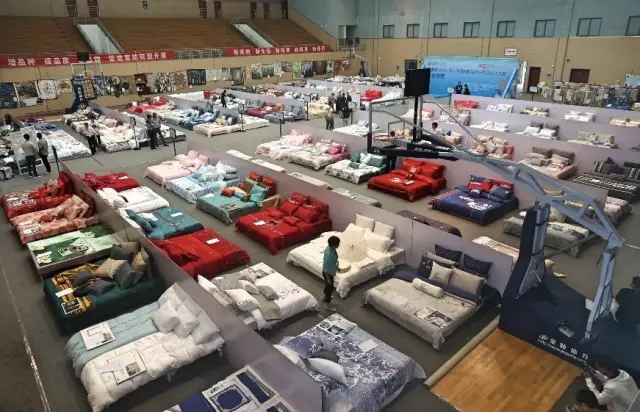 Ҹζϯͨ300Ҽa(chn)ƷŮ