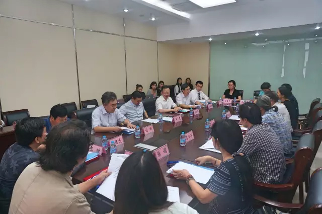 Ҹζϯͨ300Ҽa(chn)ƷŮ