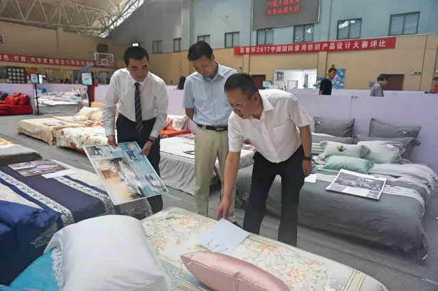 Ҹζϯͨ300Ҽa(chn)ƷŮ