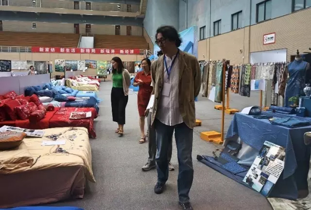 Ҹζϯͨ300Ҽa(chn)ƷŮ