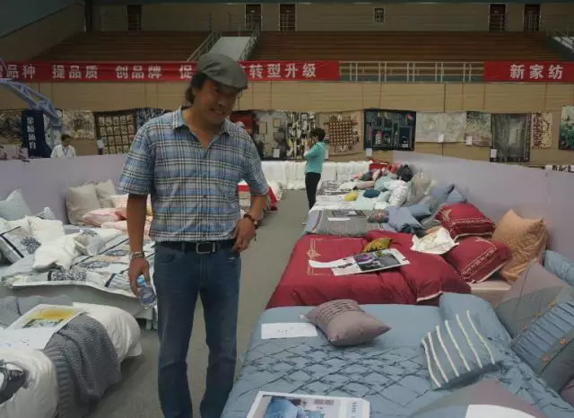 Ҹζϯͨ300Ҽa(chn)ƷŮ