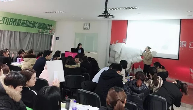 �Pʢ�Ҽ���Ӣ��Ӗ��(hu�� )��2018��Ʒ��Ӗ��(hu�� )�ի@�M(m��n)�M(m��n)��