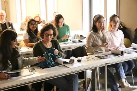 ����Ҽ��y���R�m�W�����_(k��i)�����H�r(sh��)��У��������