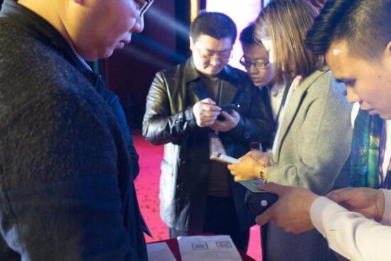 B͸īˮQaӡ¶ʹc(din)